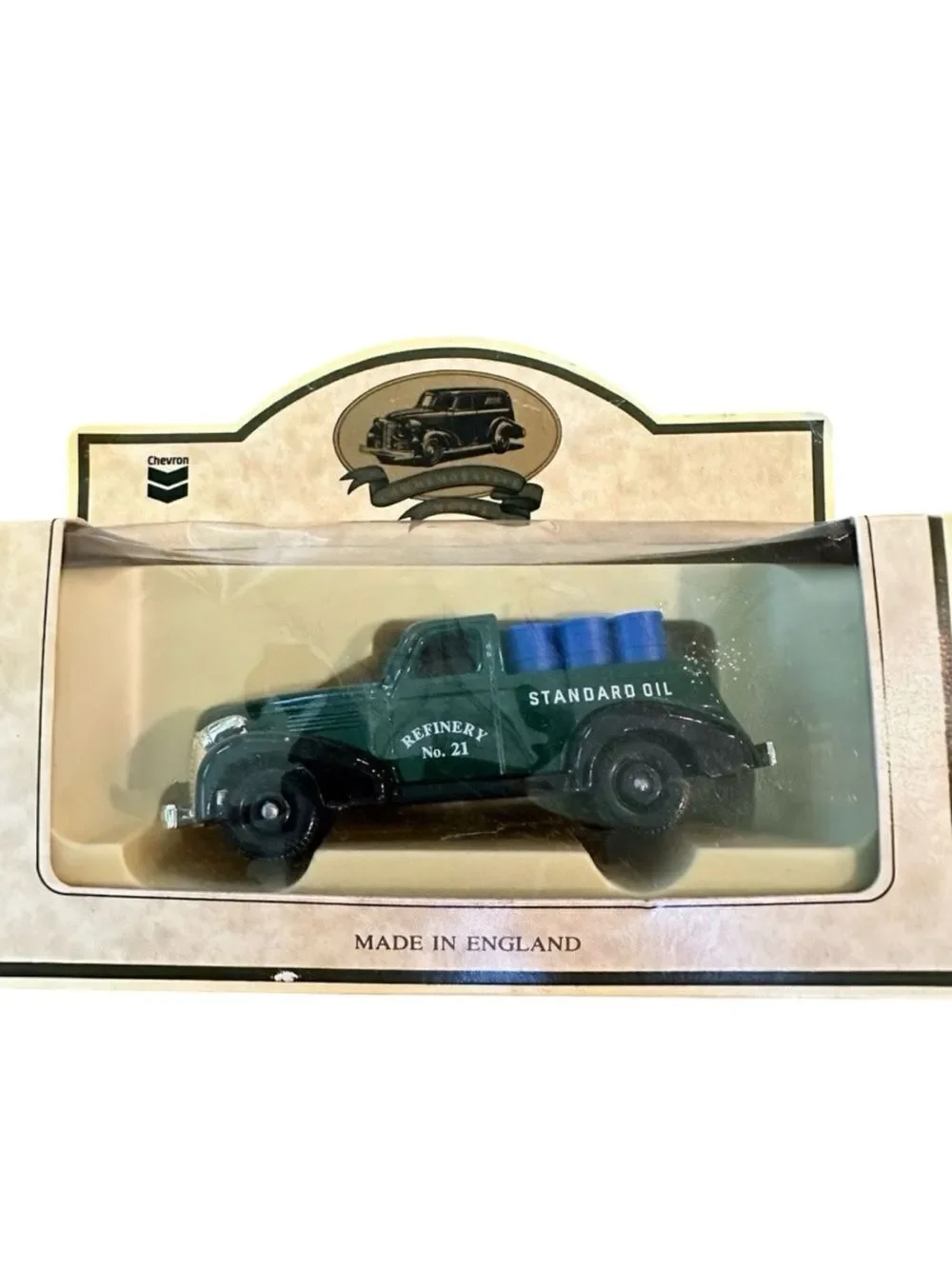 Diecast Car Bundle - green, Black & Red Models